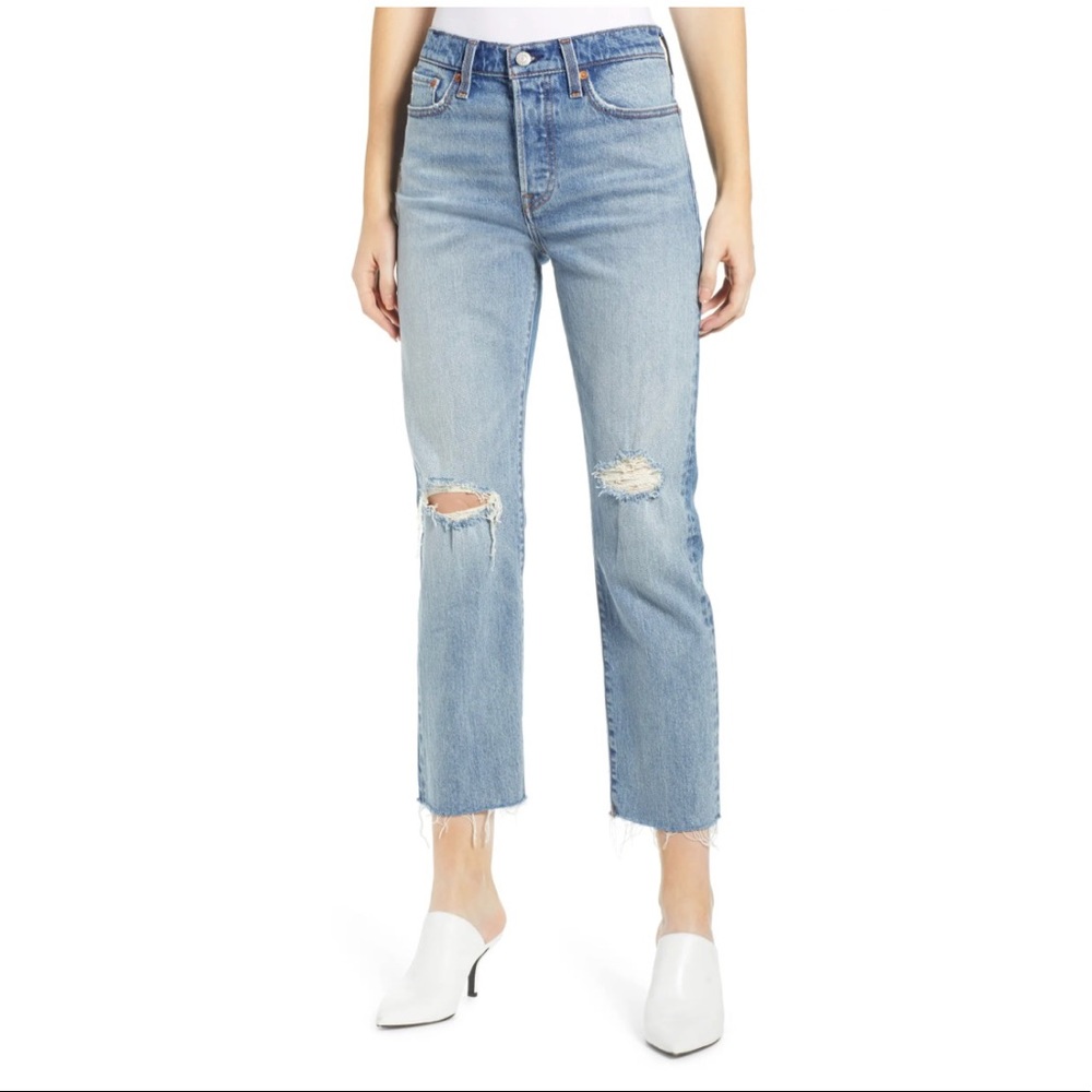 Levi’s Wedgie high waist ripped crop jeans 24